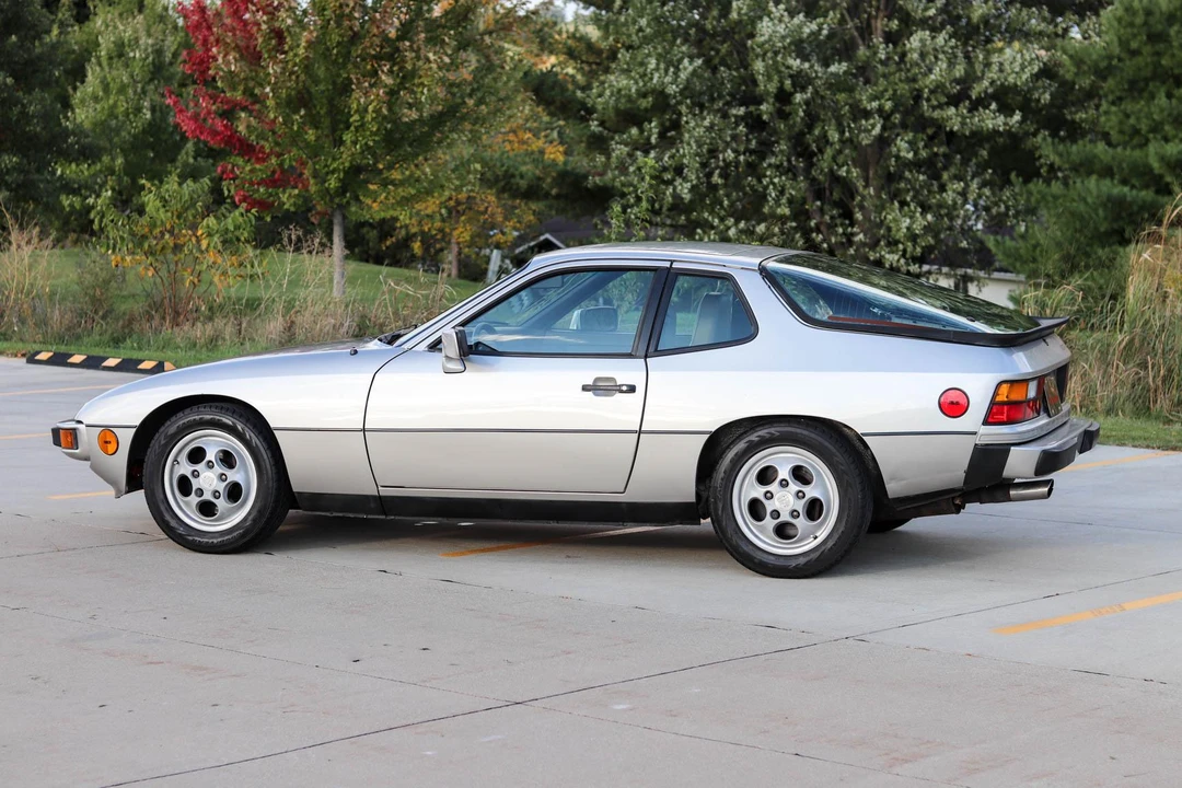 1987 Porsche 924 S - Image 15 of 31