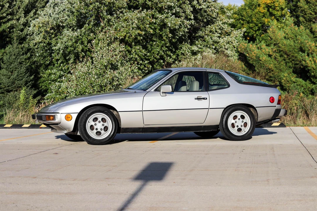 1987 Porsche 924 S - Image 14 of 31