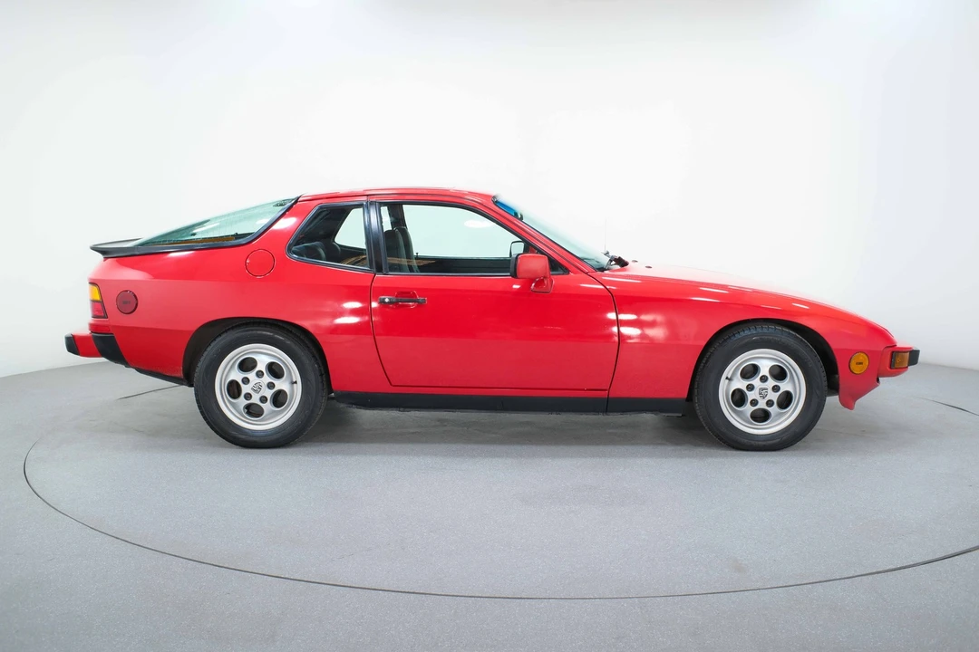 1987 Porsche 924 - Image 10 of 21
