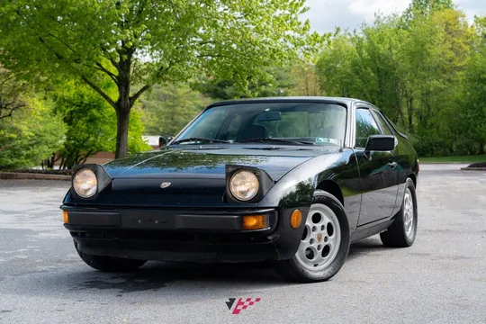 1987 Porsche 924S Coupe