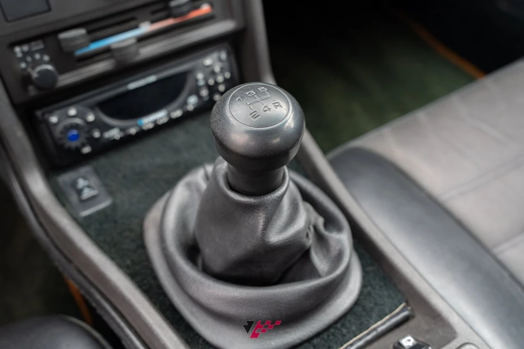 1987 Porsche 924 S - Image 6 of 31