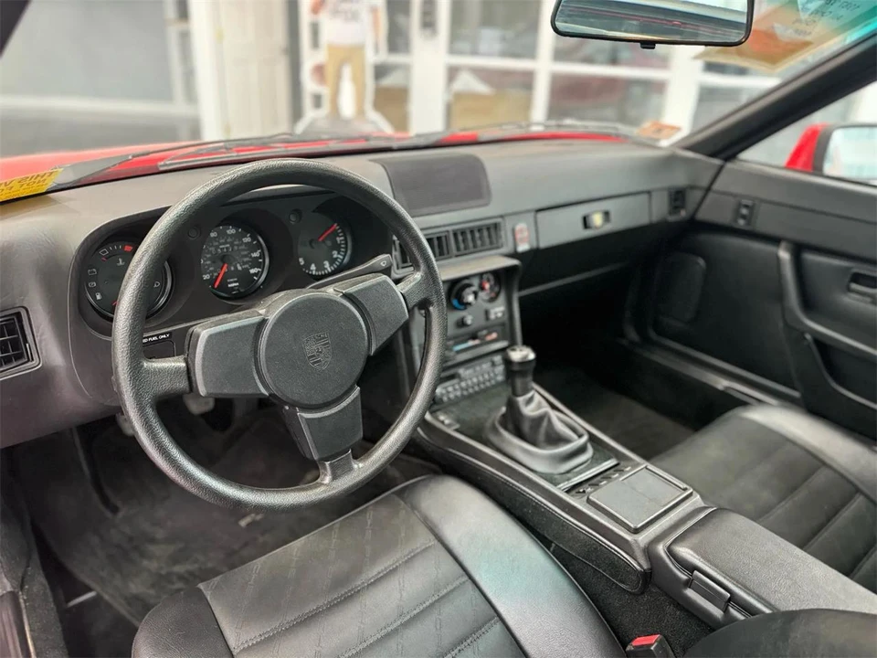 1987 Porsche 924 S - Image 17 of 18