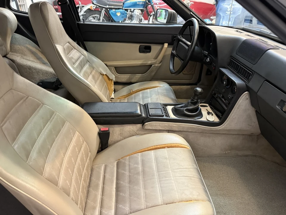 1987 Porsche 924 - Image 10 of 21
