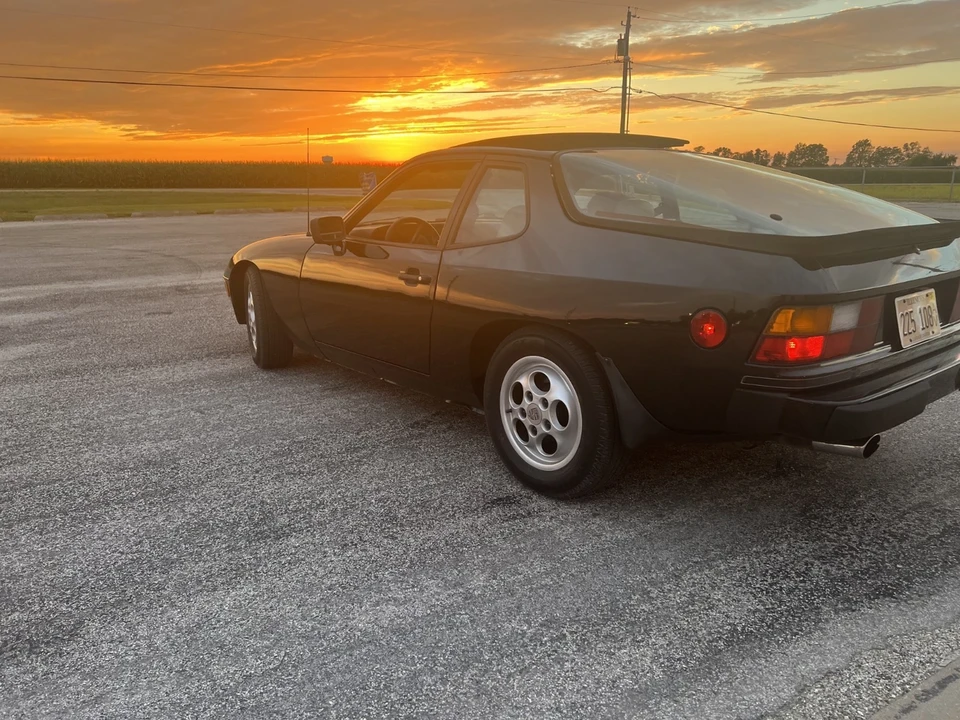 1987 Porsche 924 - Image 2 of 21