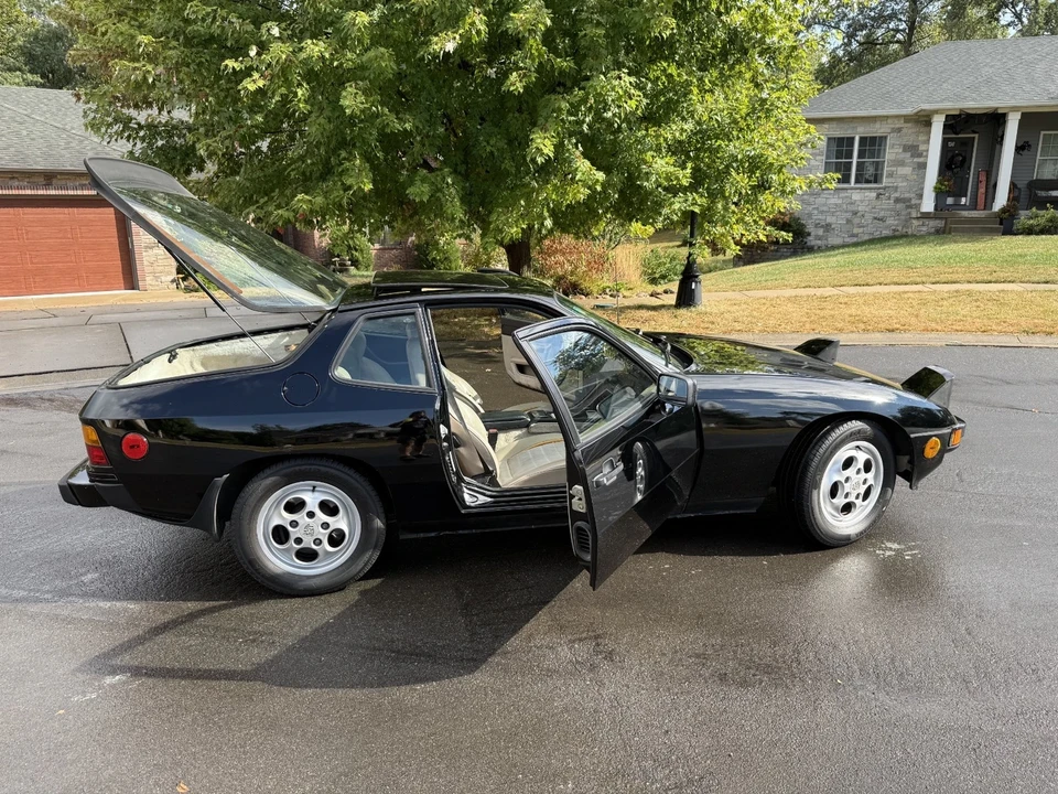 1987 Porsche 924 - Image 9 of 21