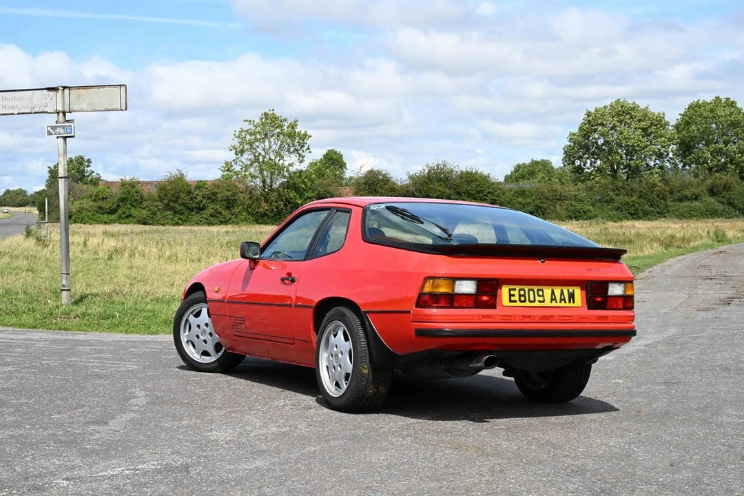 1987 Porsche 924 S - Image 12 of 30