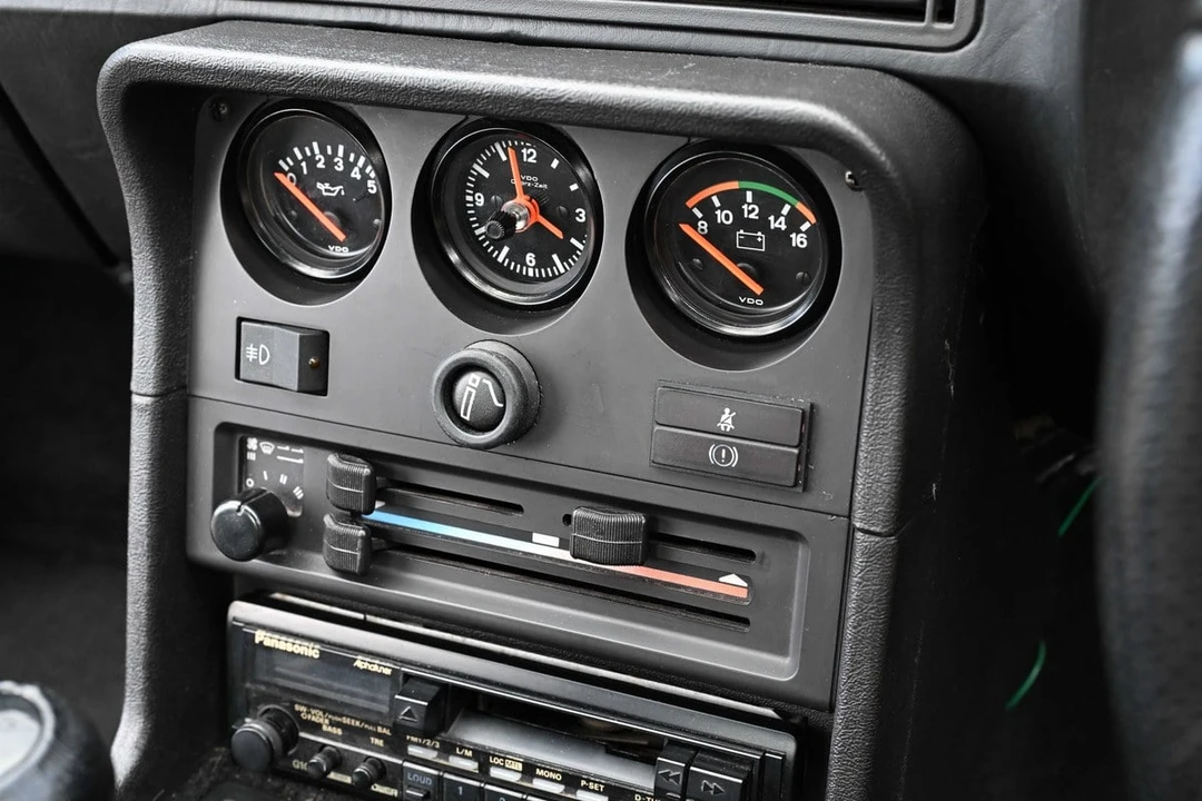 1987 Porsche 924 S - Image 29 of 30