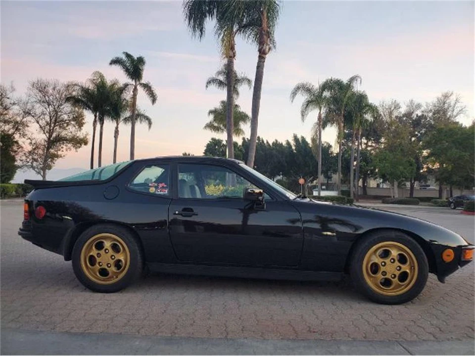 1987 Porsche 924 S - Image 16 of 24