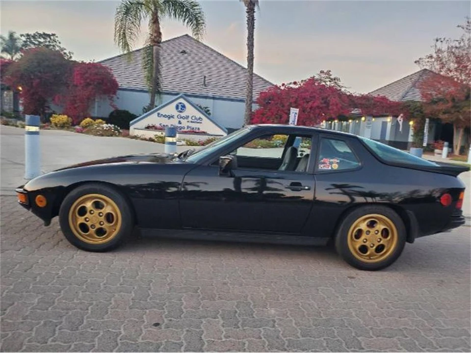 1987 Porsche 924 S - Image 17 of 24