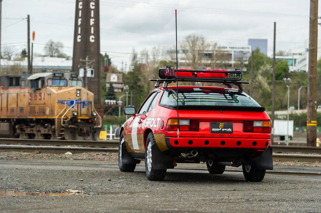 1987 Porsche 924 S - Image 17 of 31