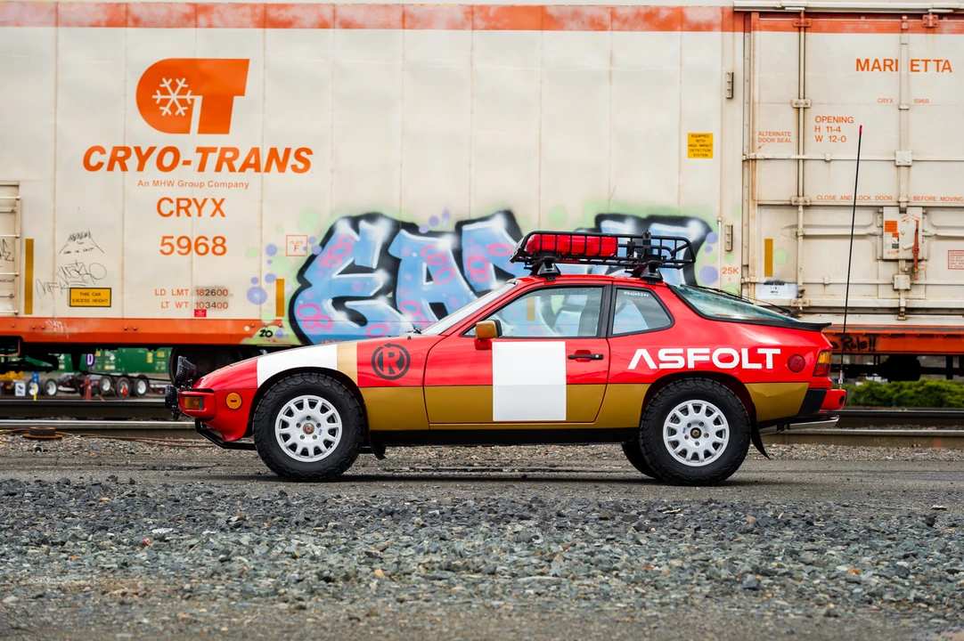 1987 Porsche 924 S - Image 12 of 31