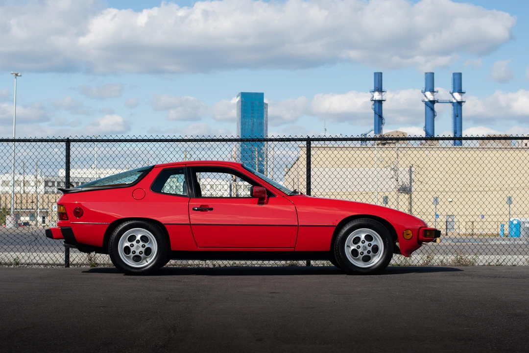 1987 Porsche 924 S - Image 8 of 31