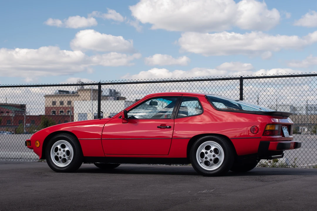 1987 Porsche 924 S - Image 13 of 31