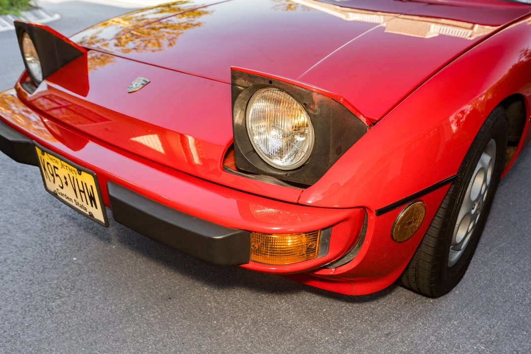 1987 Porsche 924 S - Image 14 of 31