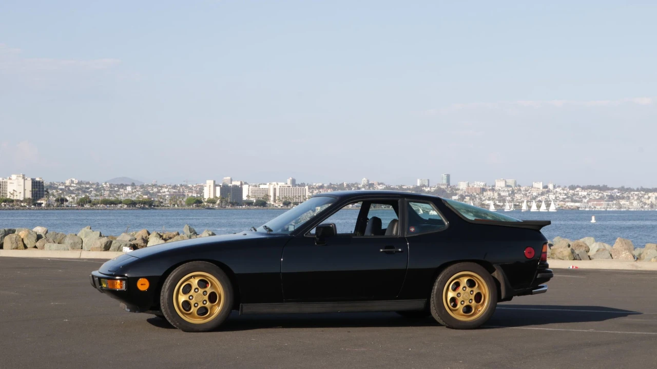1987 Porsche 924 S - Image 17 of 31