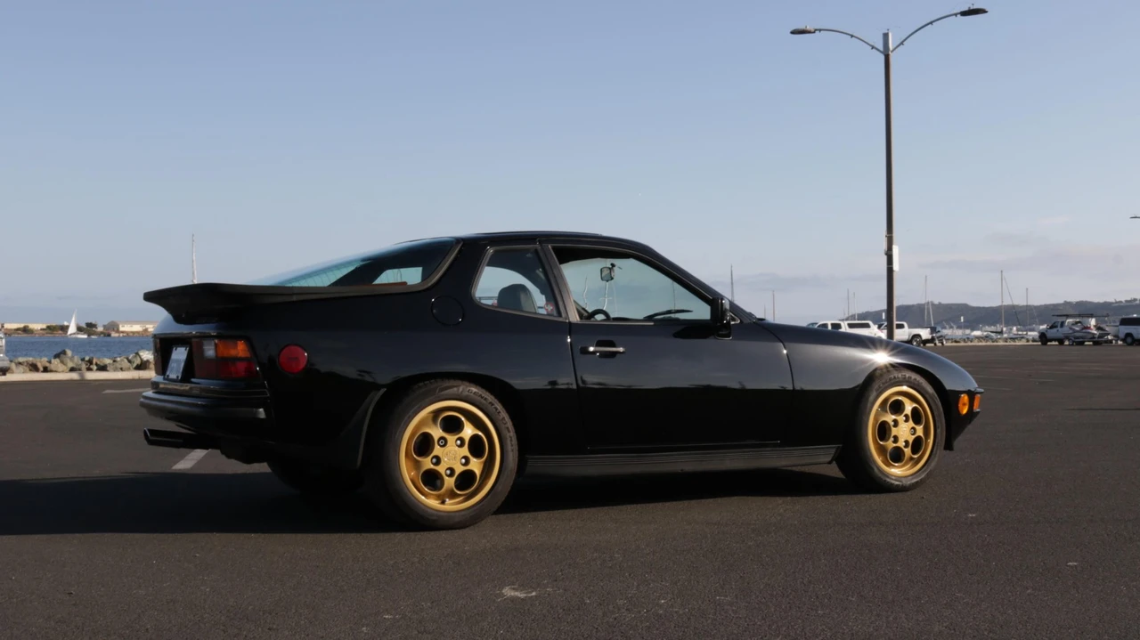 1987 Porsche 924 S - Image 28 of 31