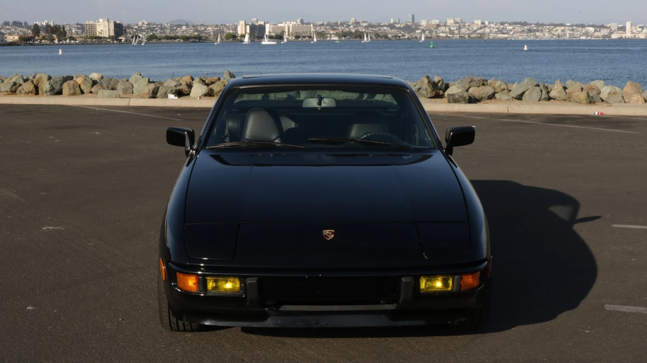 1987 Porsche 924 S - Image 8 of 31