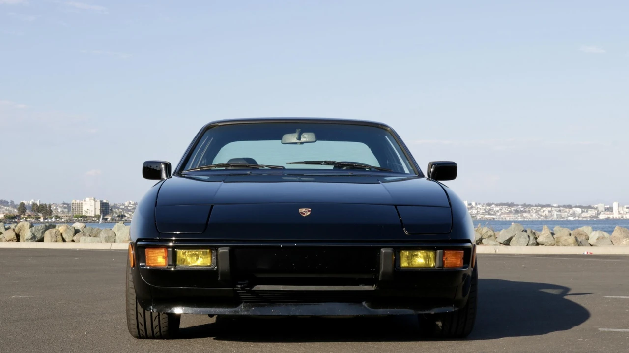 1987 Porsche 924 S - Image 9 of 31