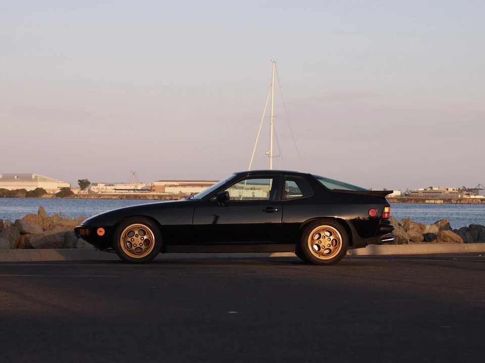 1987 Porsche 924 S - Image 14 of 31