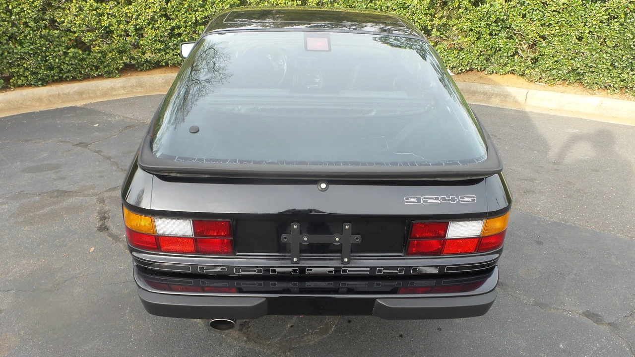 1987 Porsche 924 S - Image 13 of 31