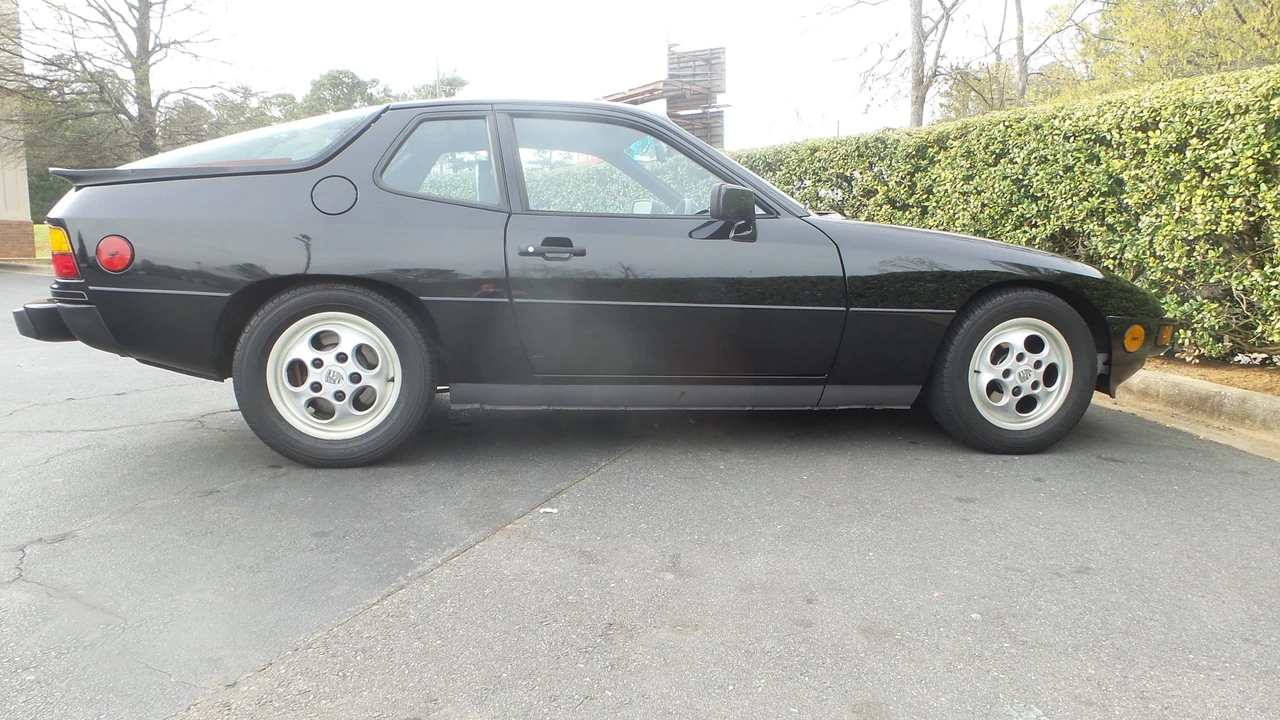 1987 Porsche 924 S - Image 10 of 31