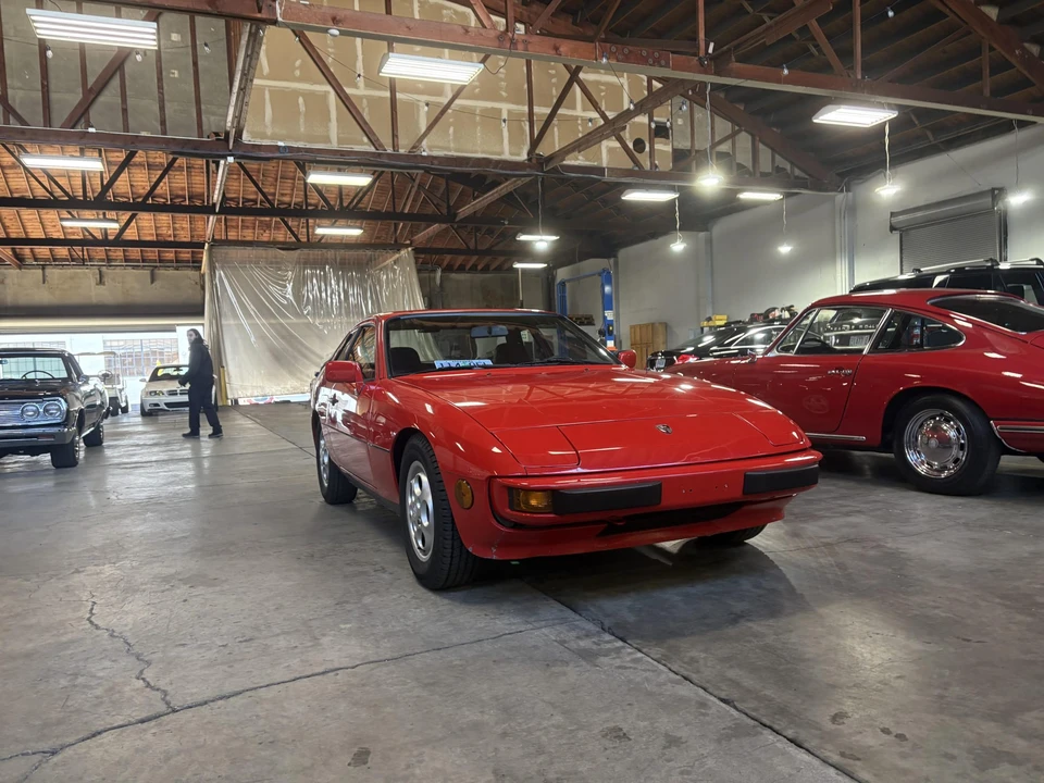 1987 Porsche 924 S - Image 11 of 31