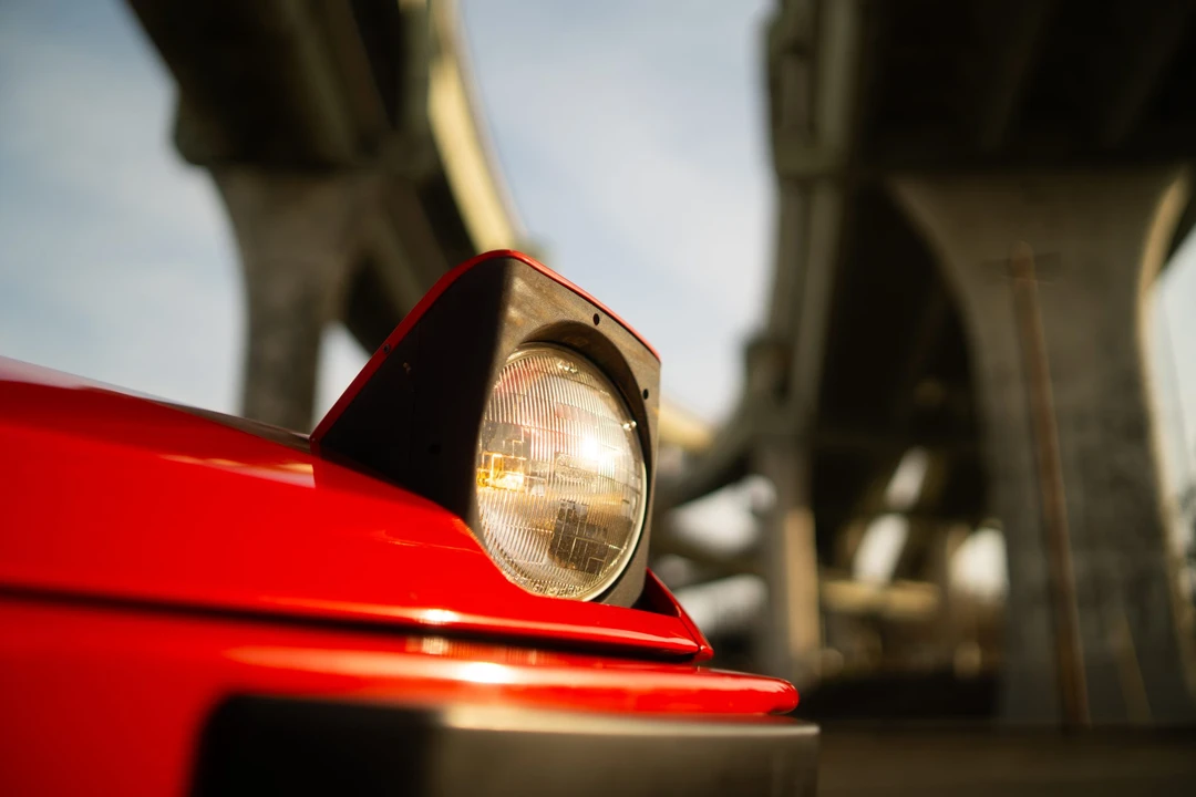 1987 Porsche 924 S - Image 16 of 31