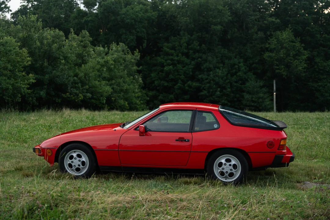 1987 Porsche 924 S - Image 8 of 31