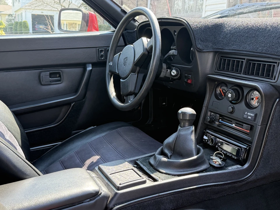 1987 Porsche 924 S - Image 14 of 25