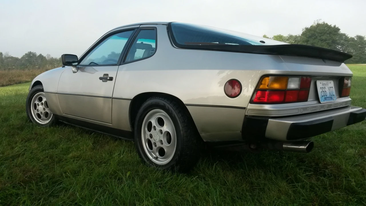 1987 Porsche 924 S - Image 2 of 31