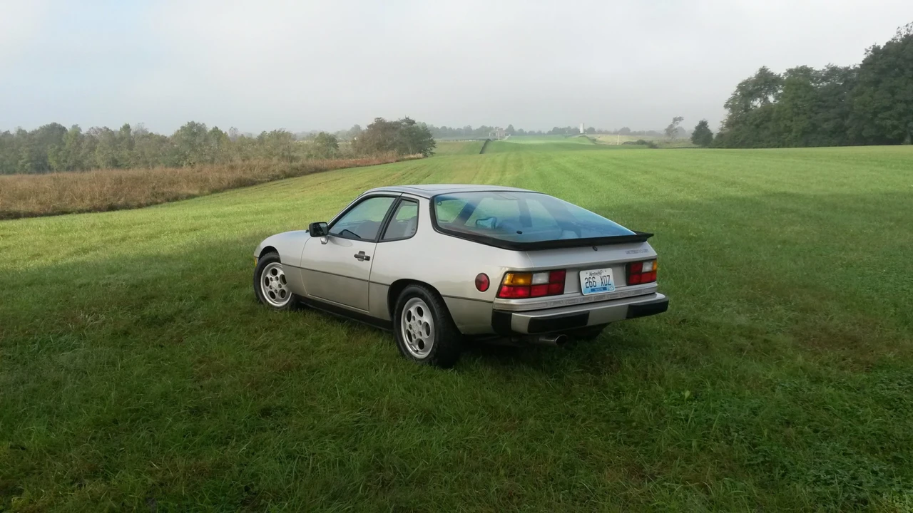 1987 Porsche 924 S - Image 5 of 31