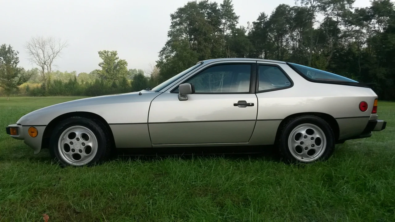 1987 Porsche 924 S - Image 12 of 31