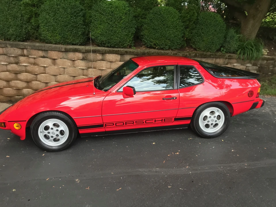 1987 Porsche 924 S - Image 2 of 31