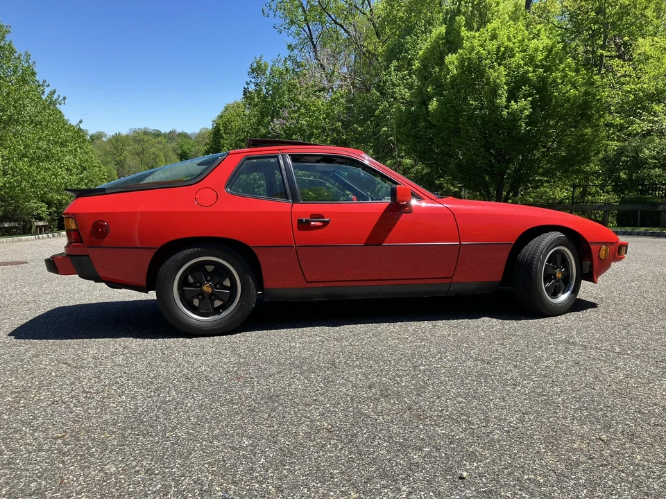1987 Porsche 924 S - Image 7 of 31