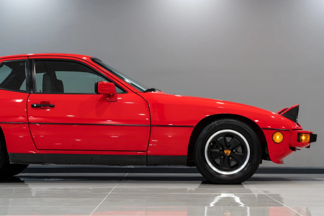 1987 Porsche 924 S - Image 24 of 31