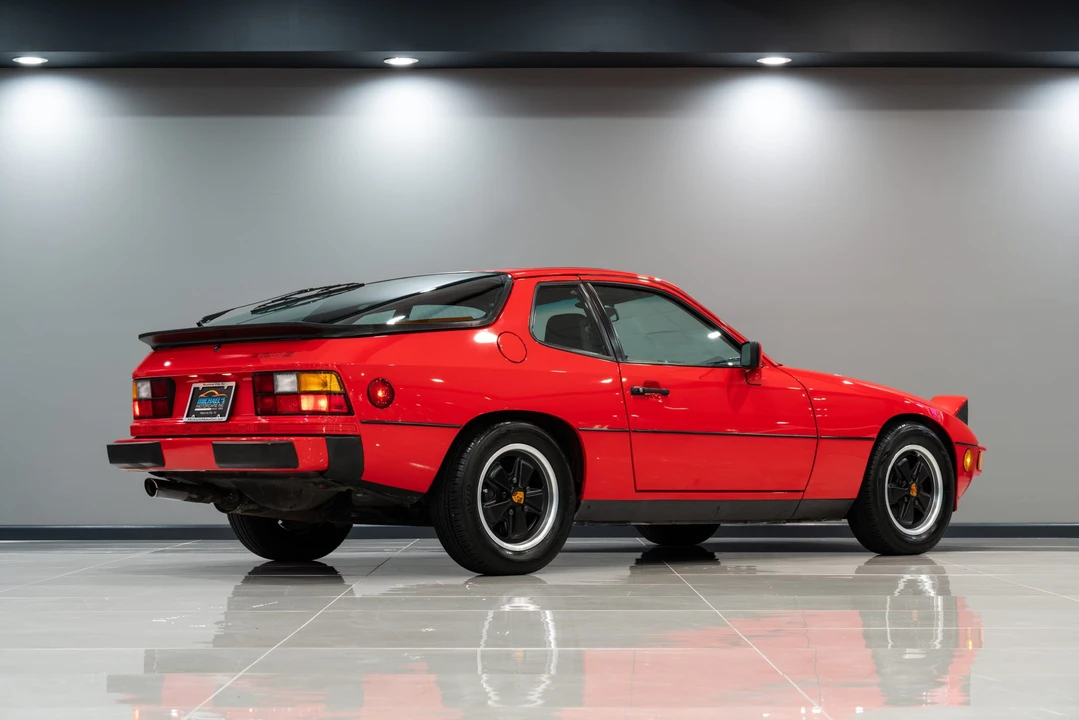 1987 Porsche 924 S - Image 12 of 31