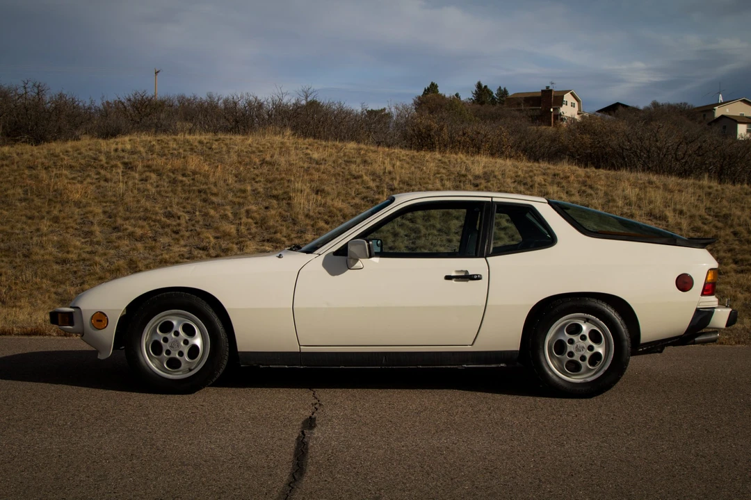 1987 Porsche 924 S - Image 12 of 31