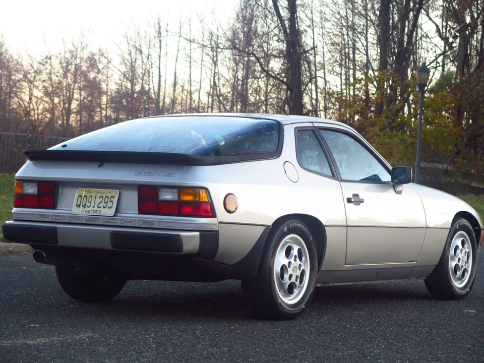 1987 Porsche 924 S - Image 11 of 31