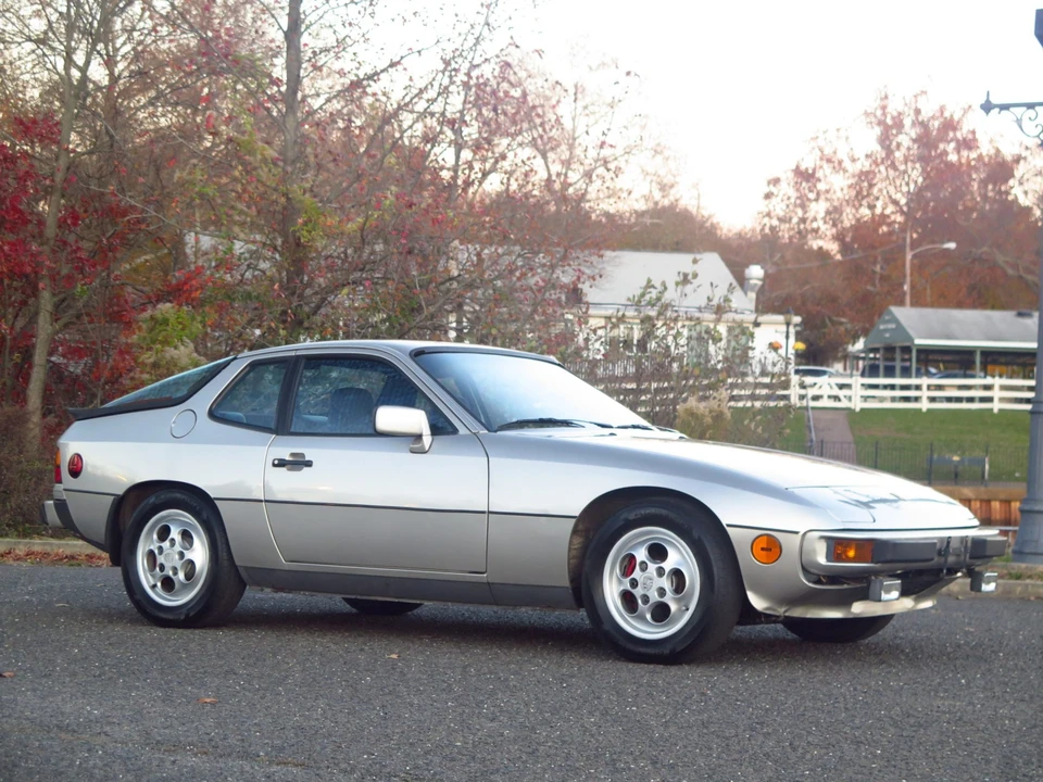 1987 Porsche 924 S - Image 15 of 31