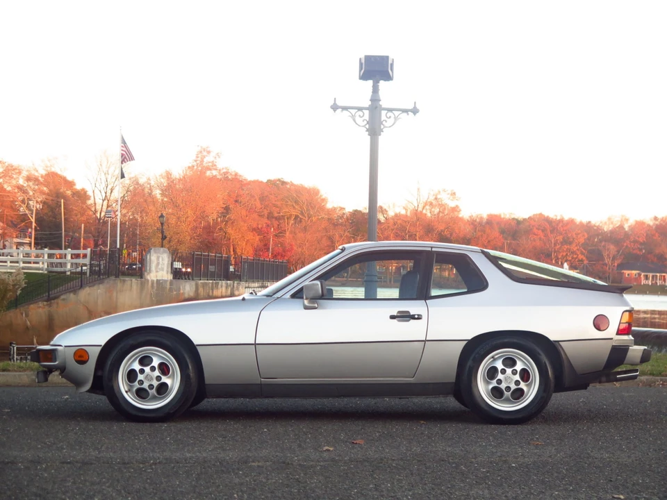 1987 Porsche 924 S - Image 4 of 31