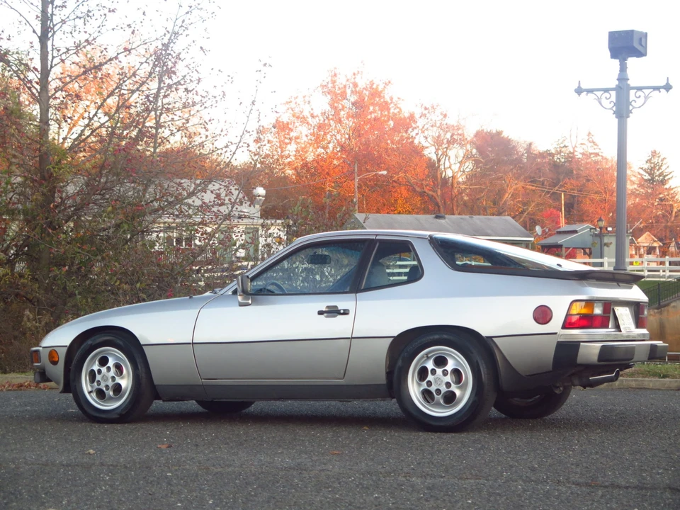 1987 Porsche 924 S - Image 5 of 31