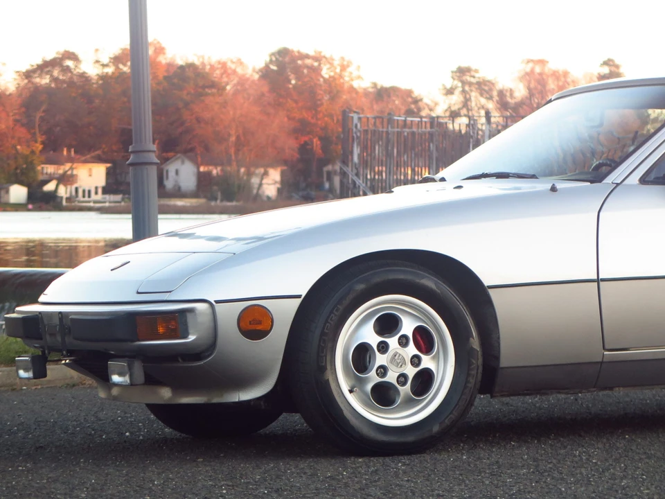 1987 Porsche 924 S - Image 24 of 31