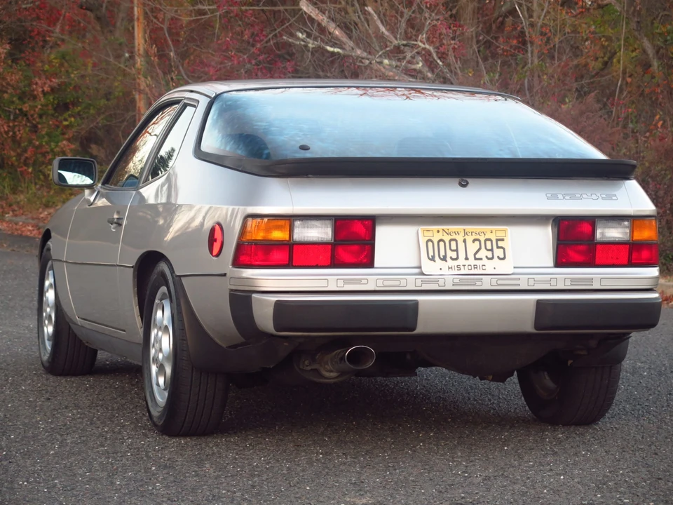 1987 Porsche 924 S - Image 7 of 31