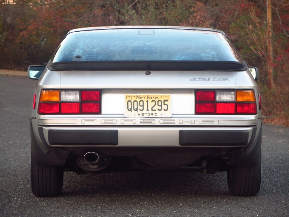 1987 Porsche 924 S - Image 9 of 31