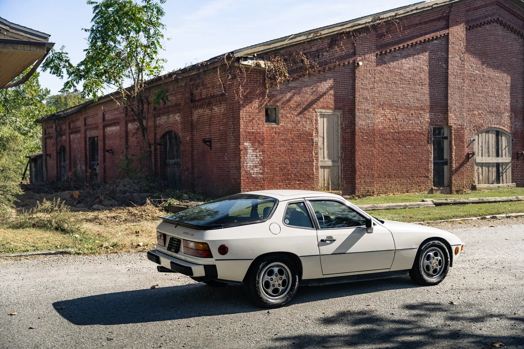 1987 Porsche 924 S - Image 10 of 31
