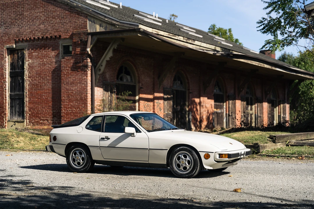 1987 Porsche 924 S - Image 14 of 31