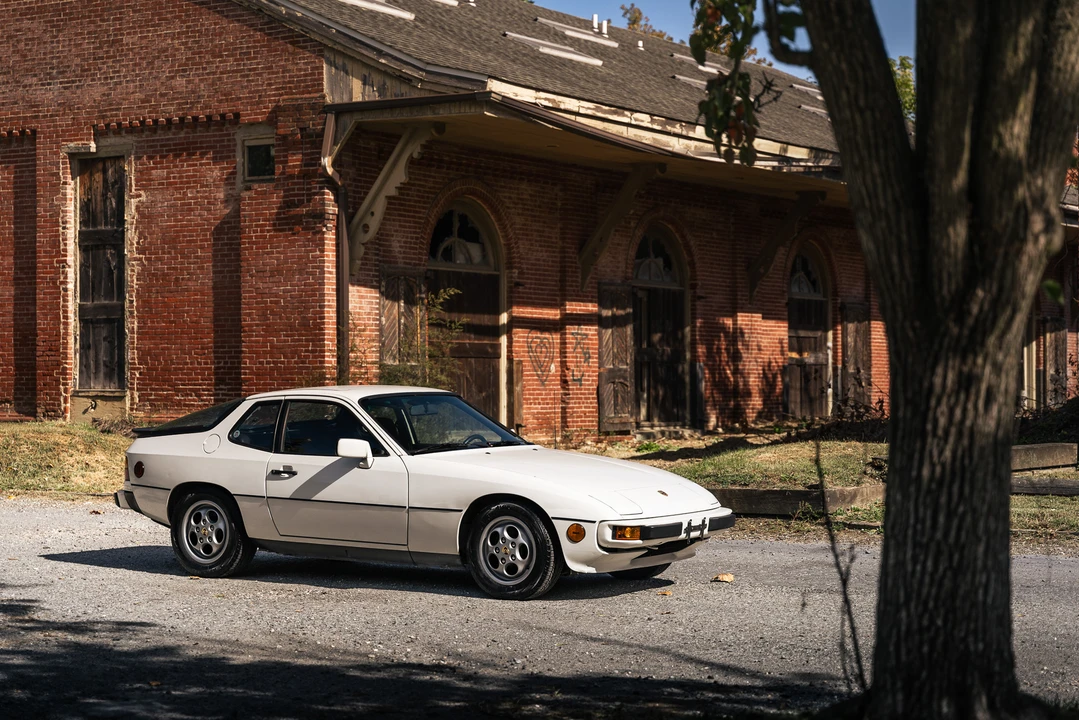 1987 Porsche 924 S - Image 16 of 31