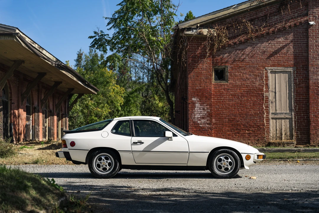1987 Porsche 924 S - Image 11 of 31