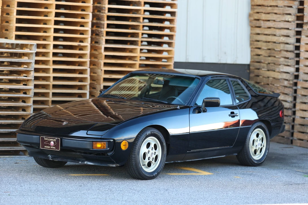 1987 Porsche 924 S - Image 2 of 31