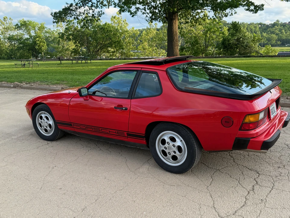 1987 Porsche 924 S - Image 19 of 31